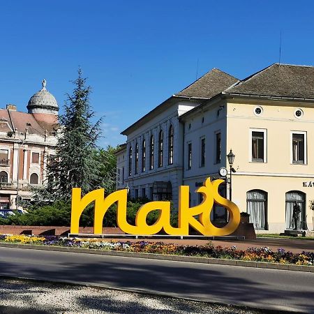 Valentin Apartman Makó Εξωτερικό φωτογραφία